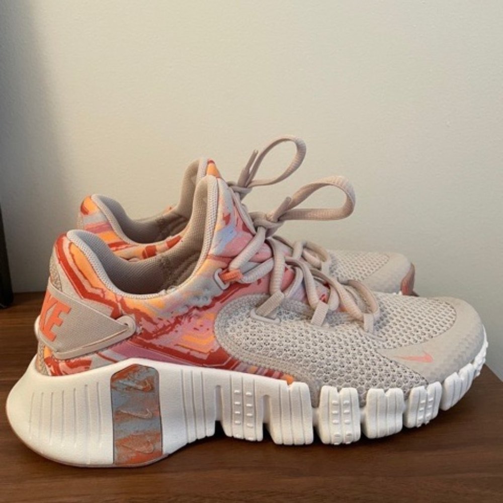 Women's Nike Free Metcon 4- Size 8